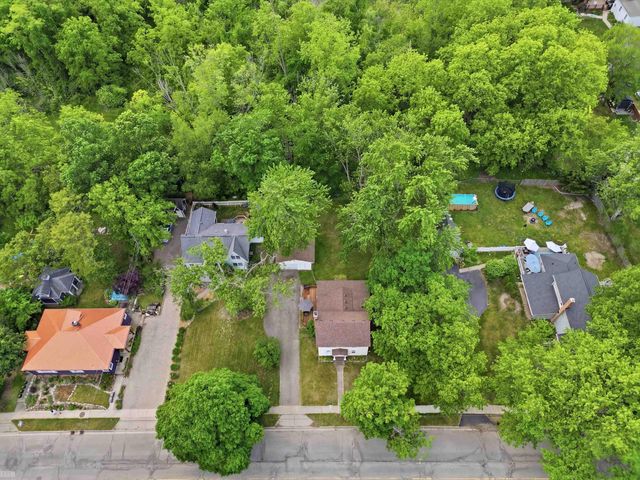 328 S 3rd Street, Brighton, MI 48116