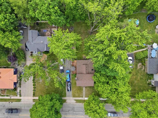 328 S 3rd Street, Brighton, MI 48116