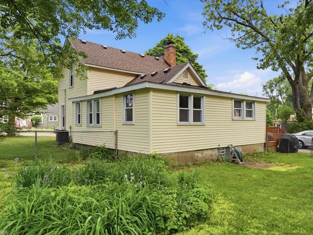 328 S 3rd Street, Brighton, MI 48116