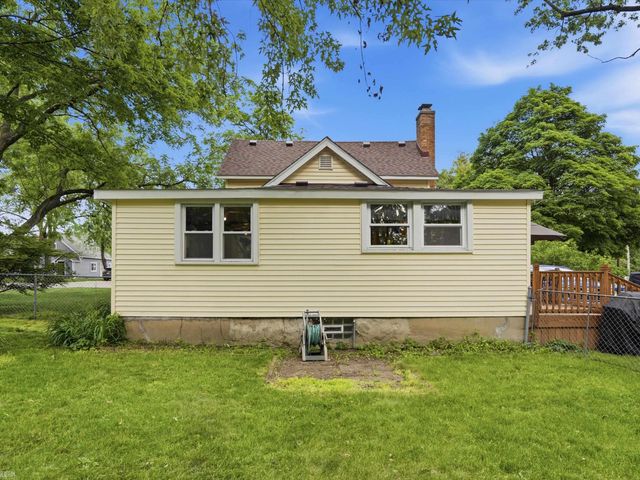 328 S 3rd Street, Brighton, MI 48116