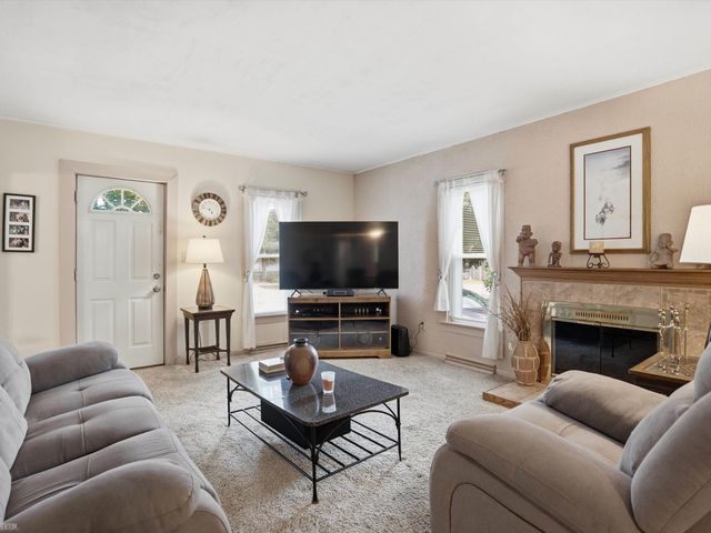 328 S 3rd Street, Brighton, MI 48116