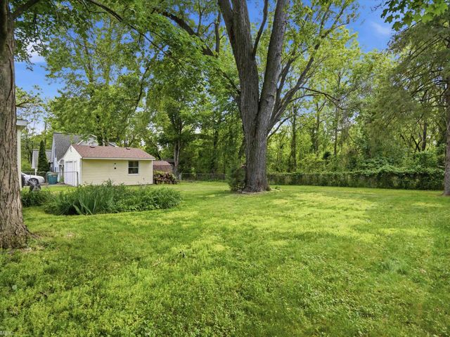 328 S 3rd Street, Brighton, MI 48116
