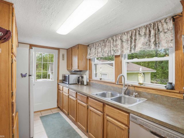 328 S 3rd Street, Brighton, MI 48116
