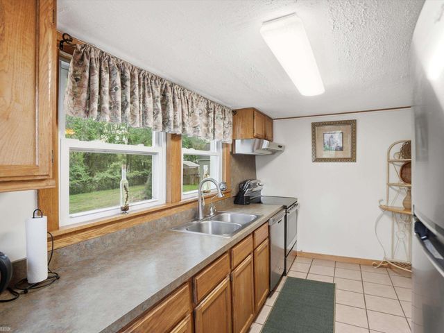 328 S 3rd Street, Brighton, MI 48116