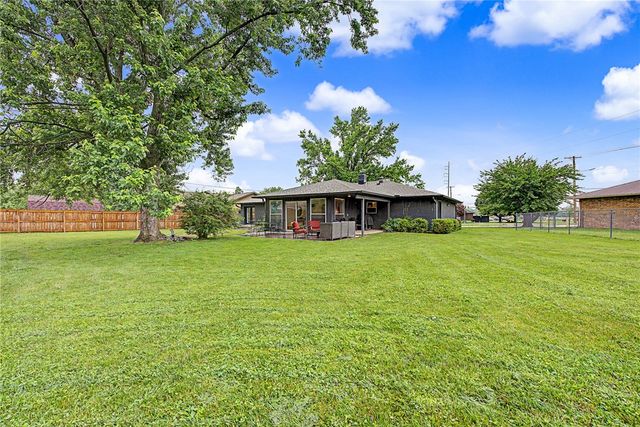 1710 SE Flynt Street, Bentonville, AR 72712