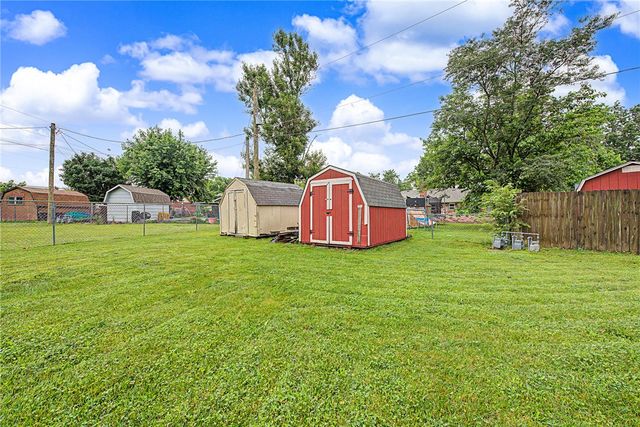 1710 SE Flynt Street, Bentonville, AR 72712