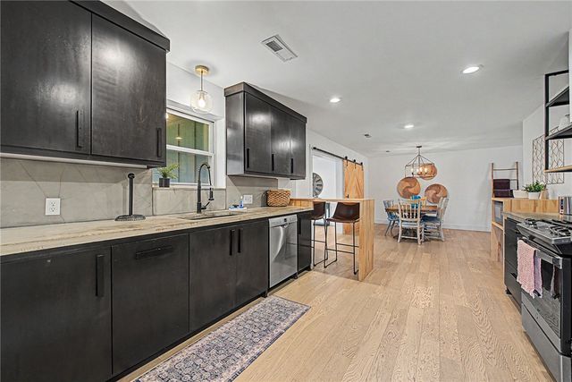 1710 SE Flynt Street, Bentonville, AR 72712
