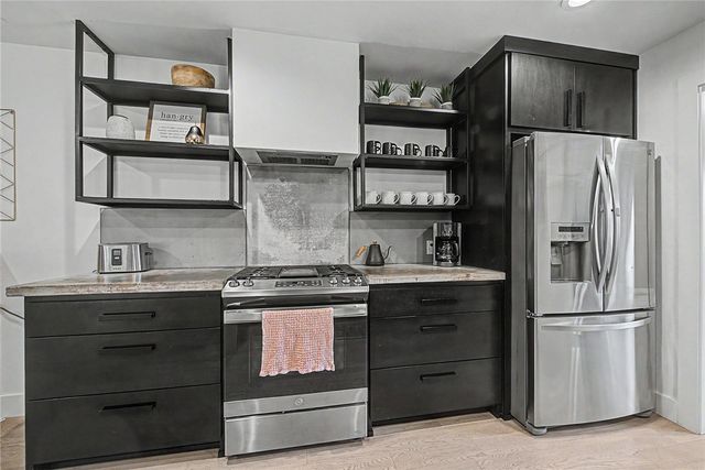 1710 SE Flynt Street, Bentonville, AR 72712