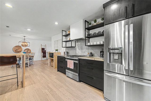 1710 SE Flynt Street, Bentonville, AR 72712