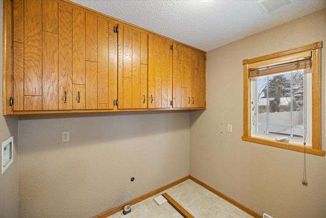 606 NE 3 Street NE, Dilworth, MN 56529