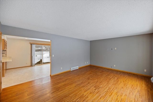 606 NE 3 Street NE, Dilworth, MN 56529