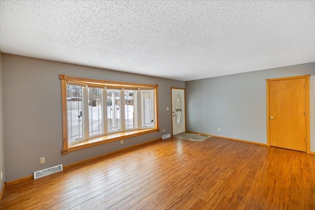 606 NE 3 Street NE, Dilworth, MN 56529