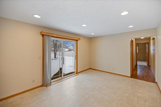 606 NE 3 Street NE, Dilworth, MN 56529