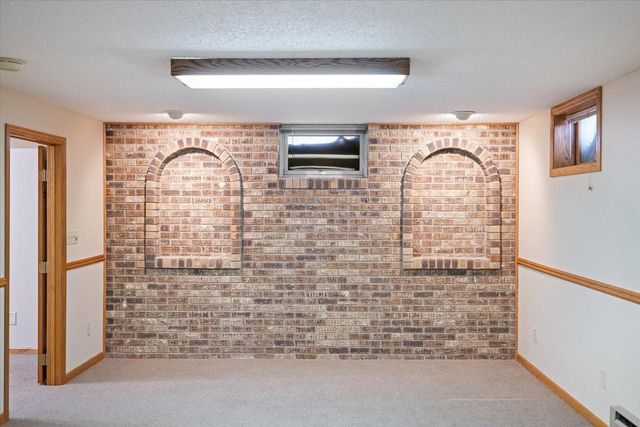 606 NE 3 Street NE, Dilworth, MN 56529