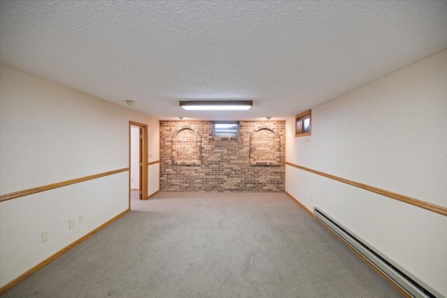 606 NE 3 Street NE, Dilworth, MN 56529