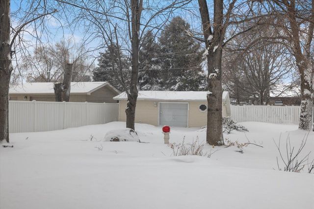 606 NE 3 Street NE, Dilworth, MN 56529