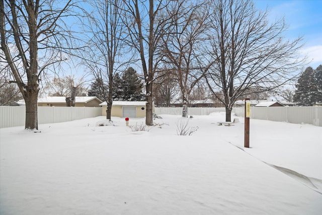 606 NE 3 Street NE, Dilworth, MN 56529