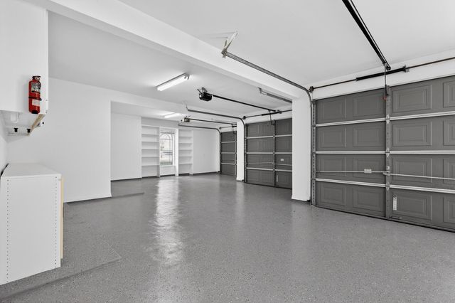 2 Argonne Place, The Woodlands, TX 77382