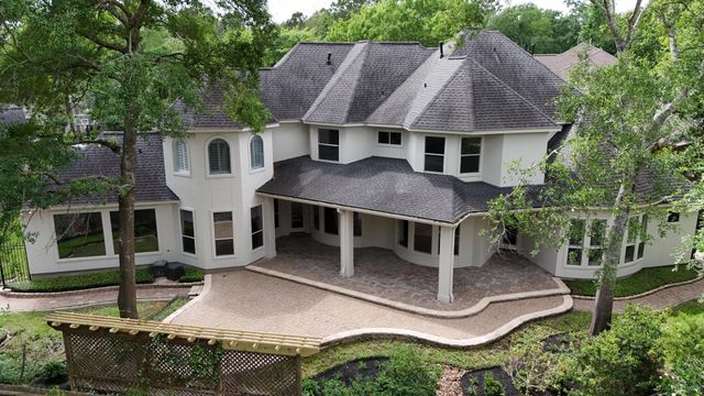 2 Argonne Place, The Woodlands, TX 77382