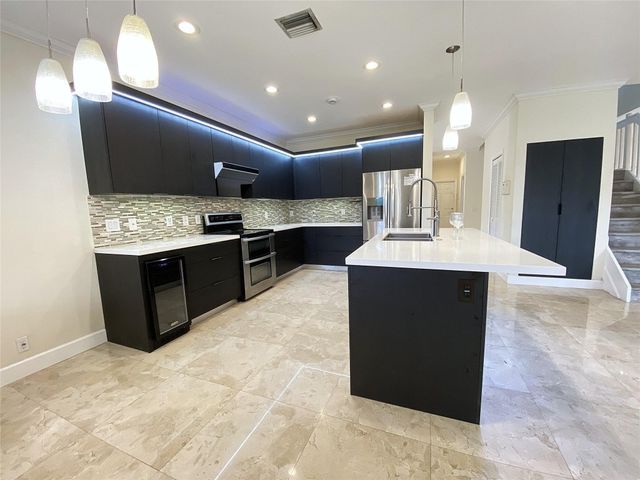 4375 Foxtail Lane, Weston, FL 33331