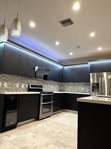 4375 Foxtail Lane, Weston, FL 33331