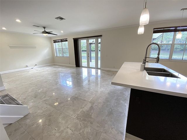 4375 Foxtail Lane, Weston, FL 33331