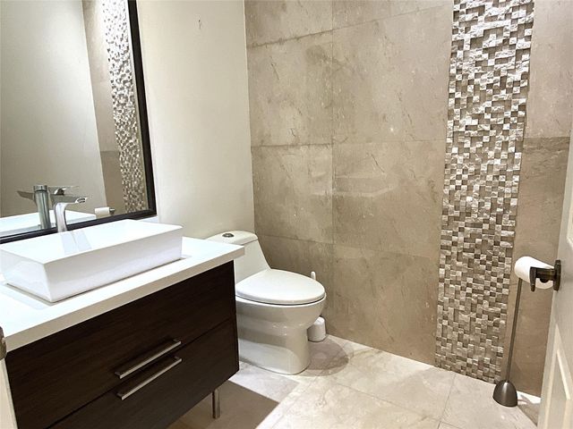 4375 Foxtail Lane, Weston, FL 33331