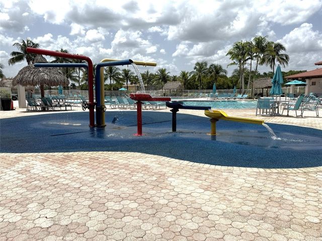 4375 Foxtail Lane, Weston, FL 33331