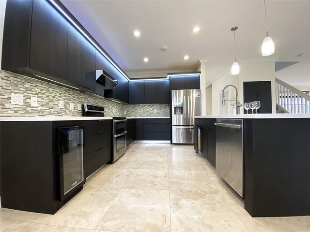 4375 Foxtail Lane, Weston, FL 33331