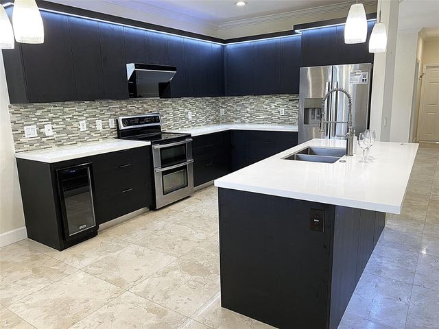 4375 Foxtail Lane, Weston, FL 33331