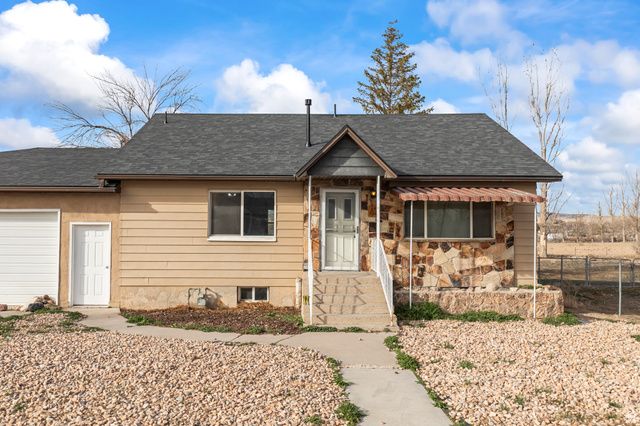 27 E 500 S, Gunnison, UT 84634