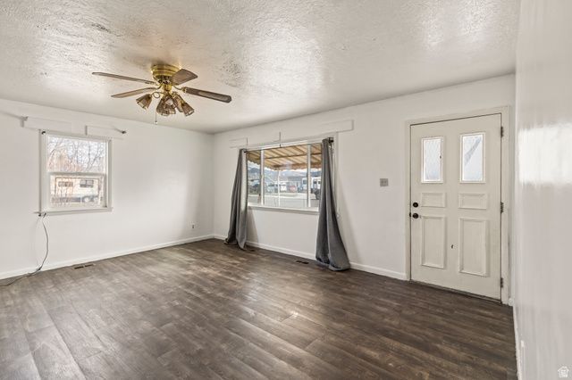 27 E 500 S, Gunnison, UT 84634