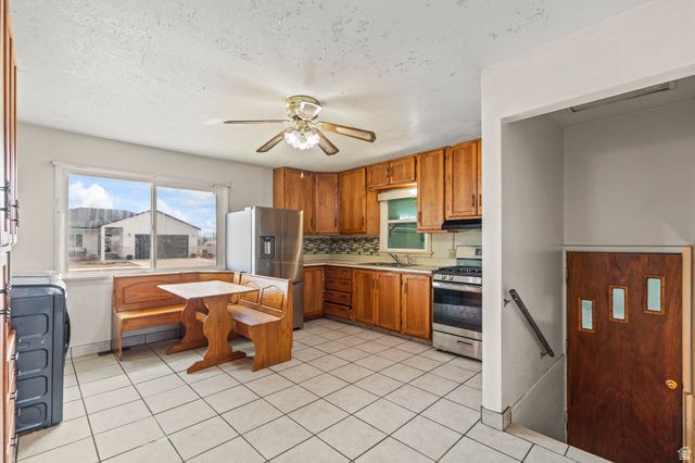 27 E 500 S, Gunnison, UT 84634