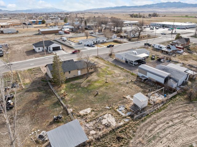 27 E 500 S, Gunnison, UT 84634