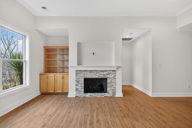 370 Persimmon Way, Harrodsburg, KY 40330