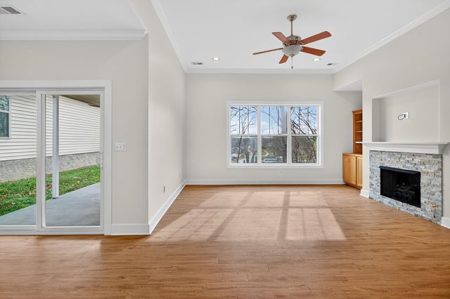 370 Persimmon Way, Harrodsburg, KY 40330