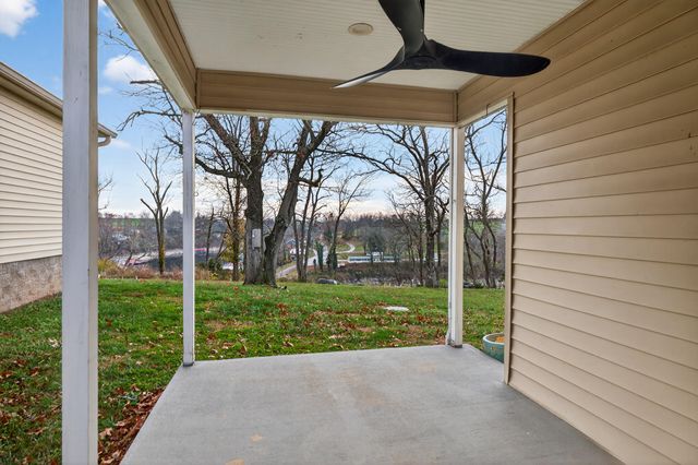 370 Persimmon Way, Harrodsburg, KY 40330