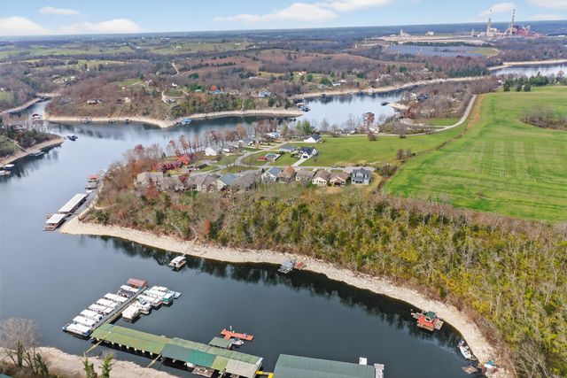 370 Persimmon Way, Harrodsburg, KY 40330