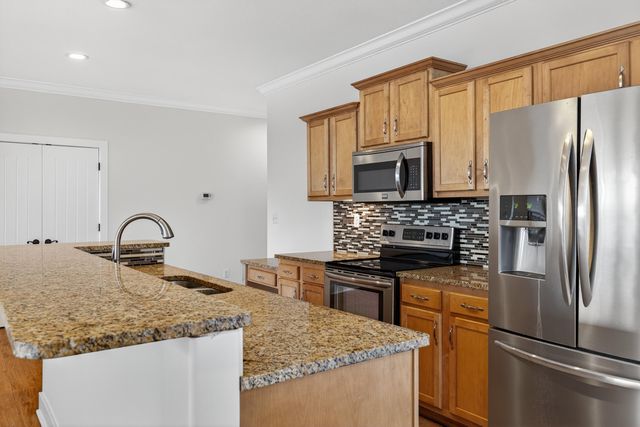 370 Persimmon Way, Harrodsburg, KY 40330