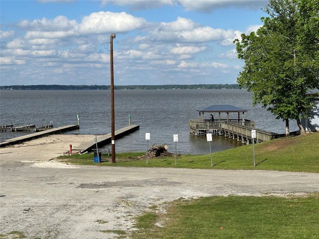 170 Tobago Lane, Point Blank, TX 77364