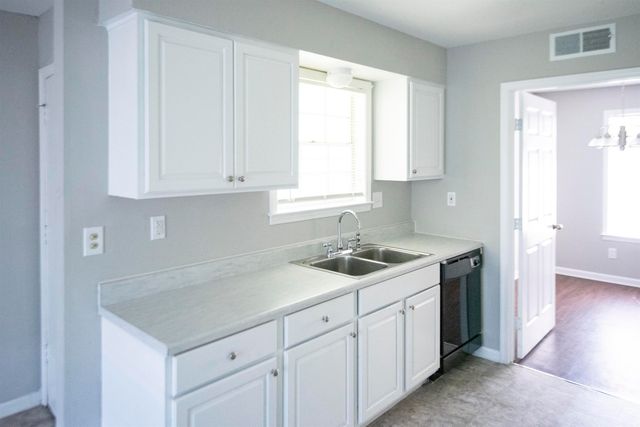 4399 PEPPER TREE RD, Memphis, TN 38109