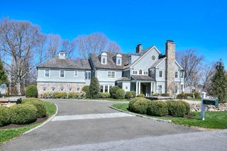 17 Wardwell Drive, New Canaan, CT 06840