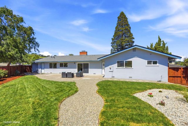 47 Greenfield Drive, Moraga, CA 94556