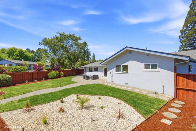 47 Greenfield Drive, Moraga, CA 94556