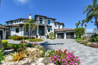 206 6TH STREET E, Tierra Verde, FL 33715