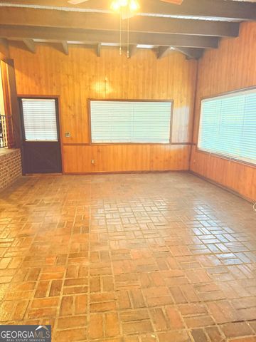 1309 S Dogwood Drive, Nashville, GA 31639