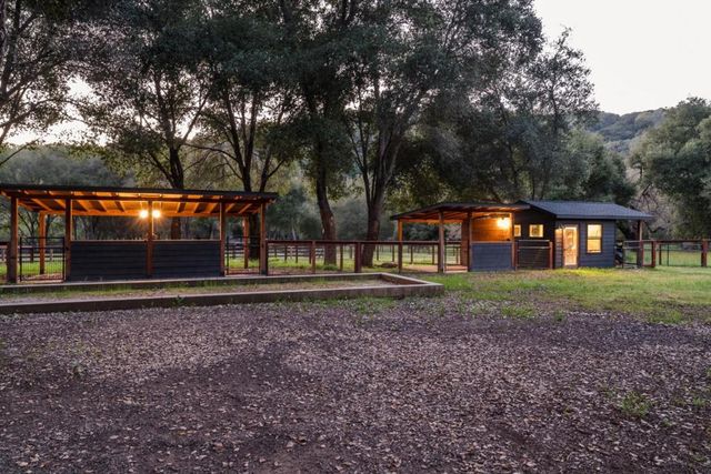 10555 Watsonville Road, Gilroy, CA 95020