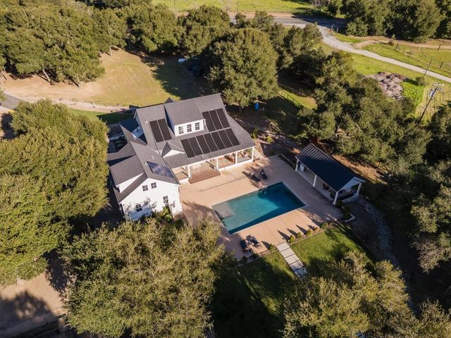 10555 Watsonville Road, Gilroy, CA 95020