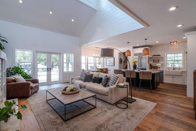 10555 Watsonville Road, Gilroy, CA 95020