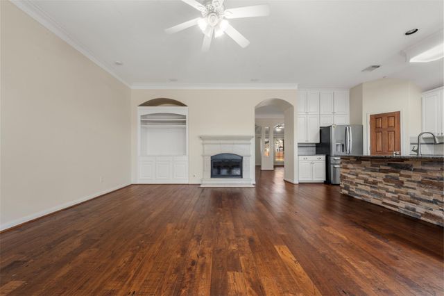 9107 Fernwillow Drive, Spring, TX 77379